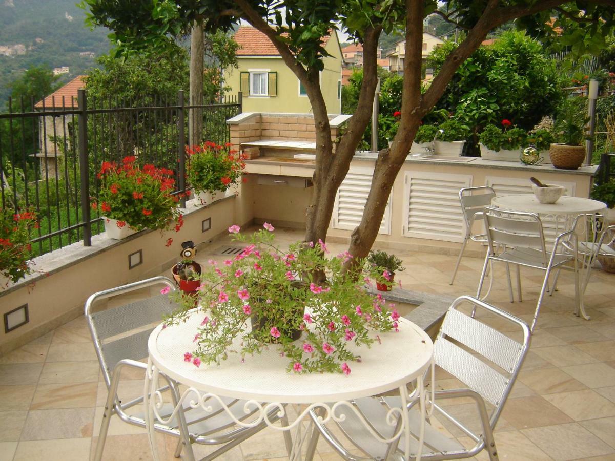 La Dolce Vita B&B Ноли Экстерьер фото