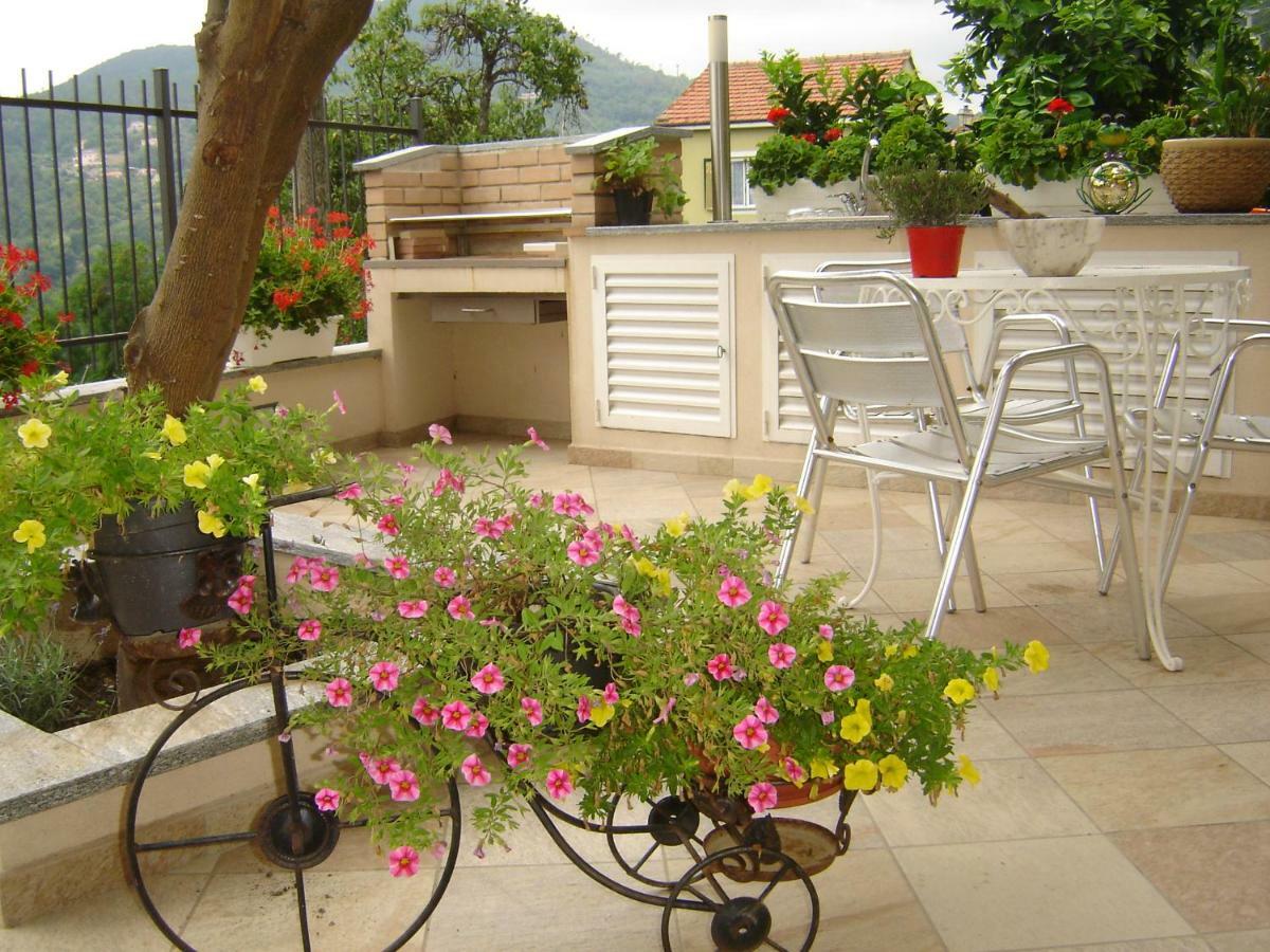 La Dolce Vita B&B Ноли Экстерьер фото